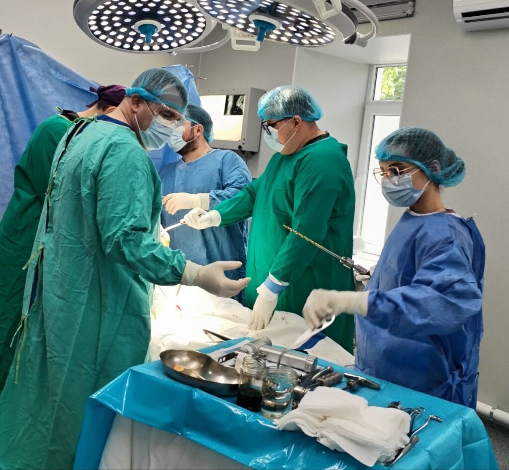 VIDEO: Alături de pacienți zi de zi — asistentele medicale de la IMSP SCTO, dedicate profesiei și pacienților. Reportaj realizat de ONE TV