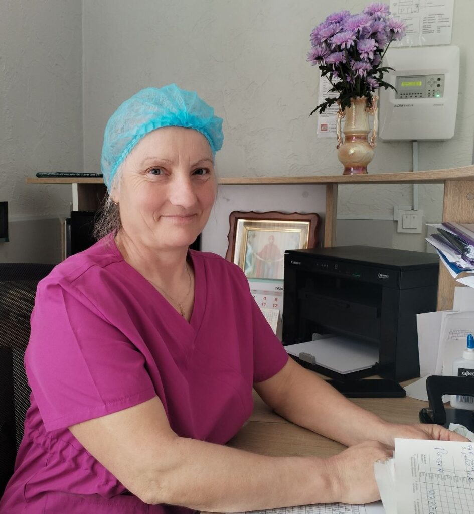 Între destin și dăruire: povestea Mariei Mursa, asistentă medicală în Secția de Reabilitare Ortopedică