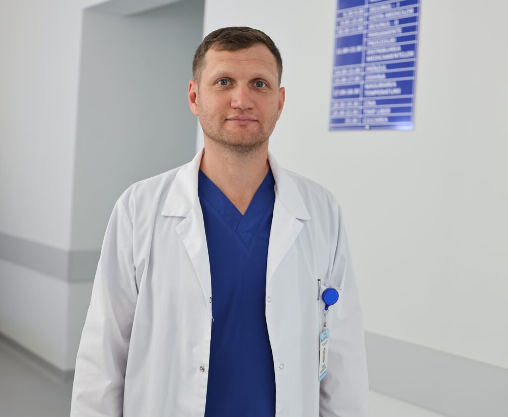 Coxartroza: când durerea de șold nu mai trebuie pusă pe seama vârstei. Când este necesară protezarea articulației, explică dr. Vitalie Iacubițchii